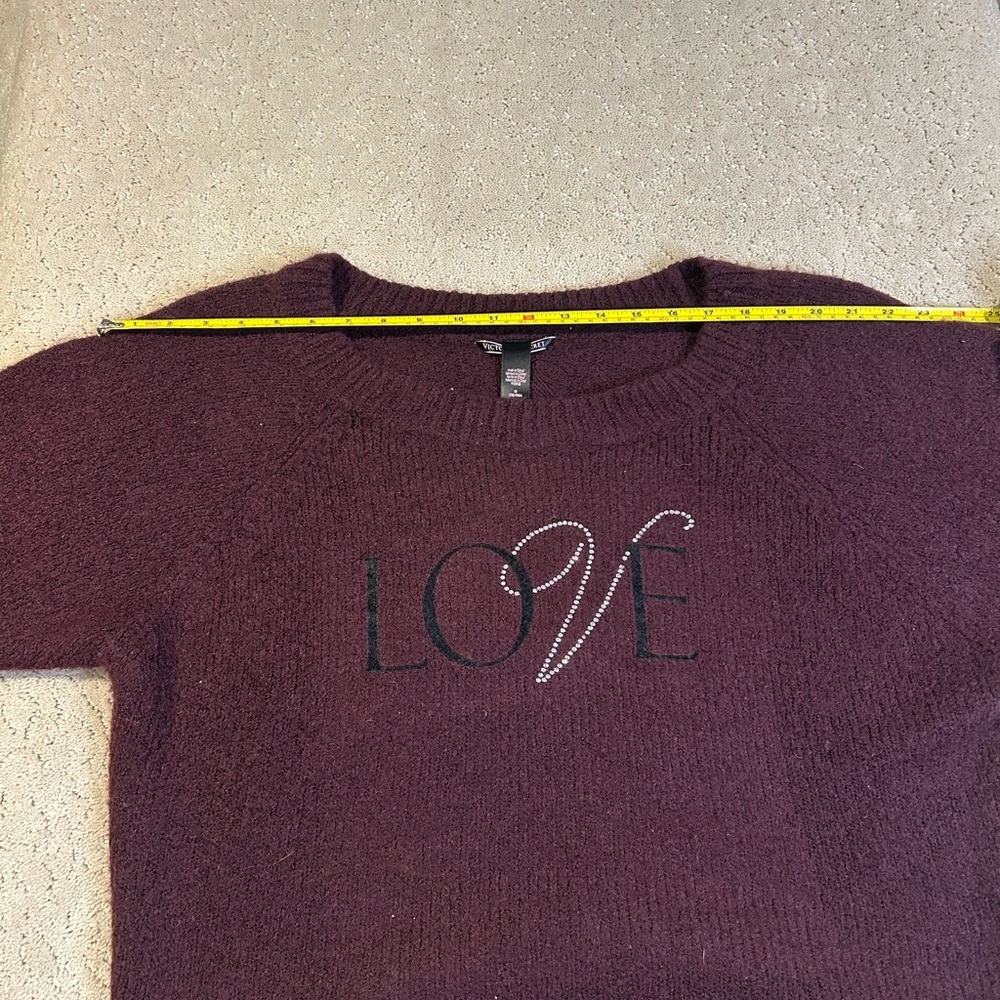 VICTORIA’S SECRET PURPLE LOVE Rhinestone Bling Slouchy Fuzzy Pullover Sweater M‎ - Picture 4 of 6